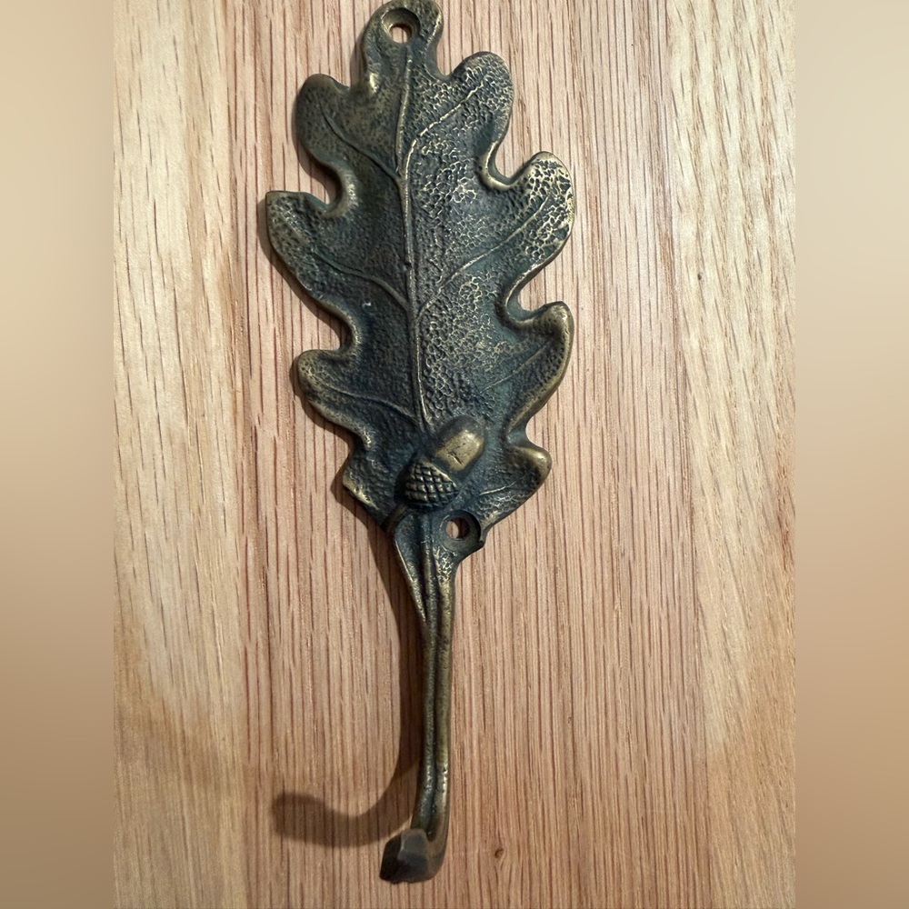 Vintage Leaf Design Wall Hook